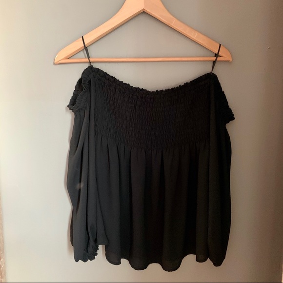 Express off the shoulder black long sleeve - Picture 1 of 3